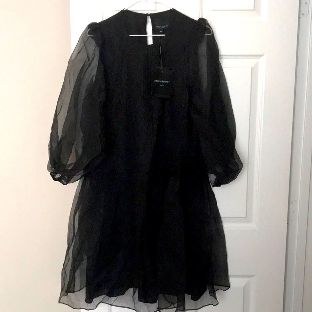 Cynthia Rowley Black Tallulah Organza Dress. Puffed Sheer Sleezes. Size M